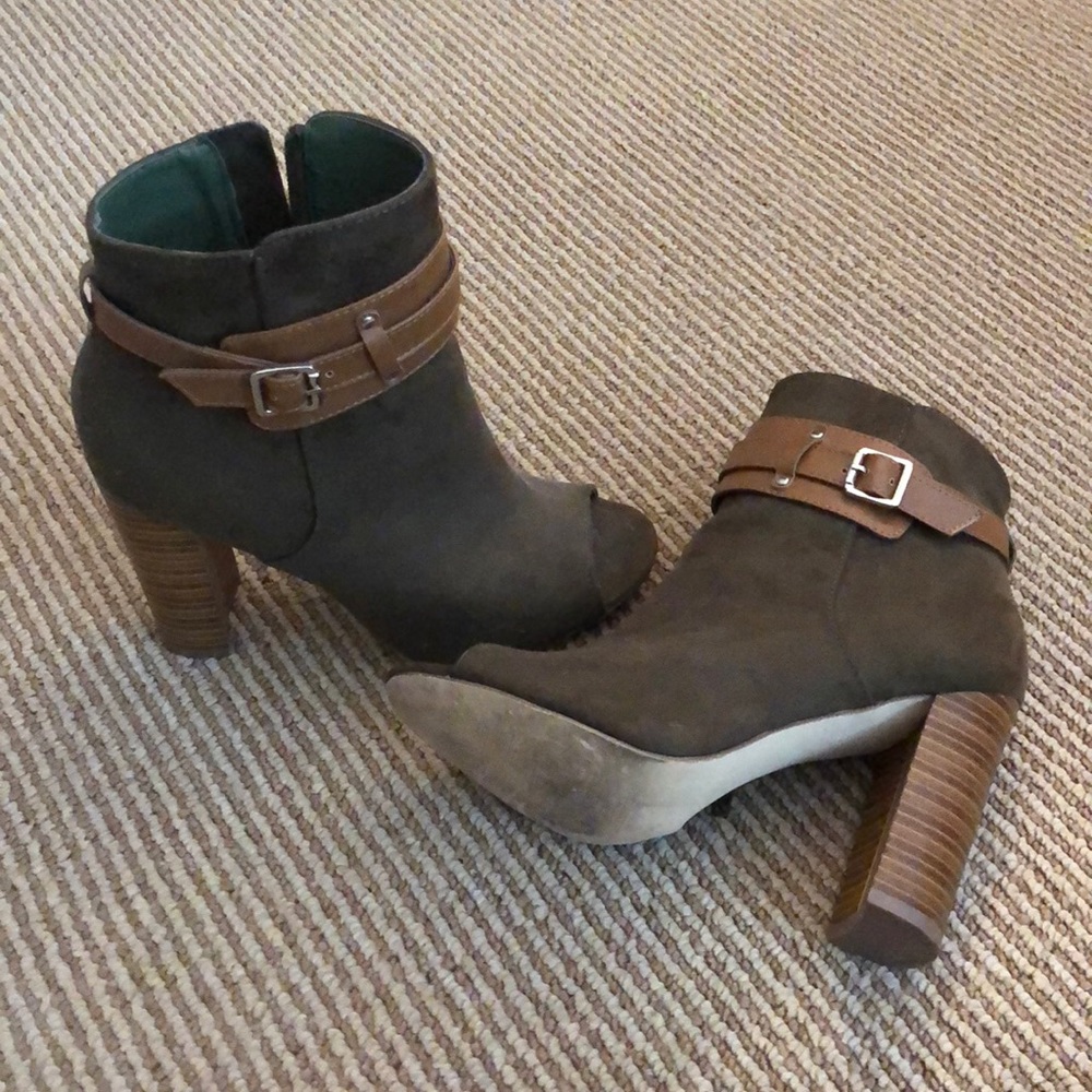 Suede green peep toe booties